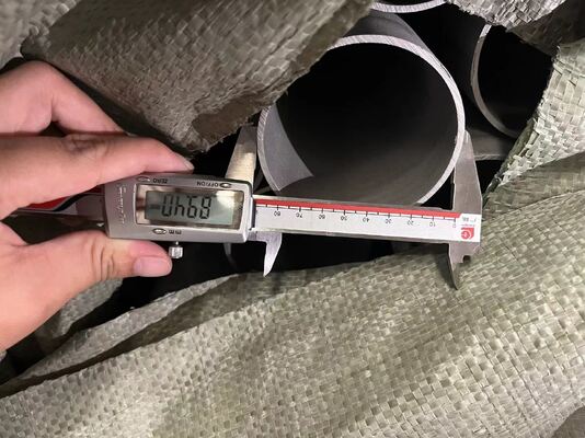 Round 304 316L Stainless Steel Tubes 6mm Thread Male Female Welded Pipe Suitable for Architectural Decoration